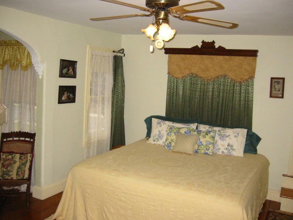 Thomas Webster House Hotell Cape May Exteriör bild