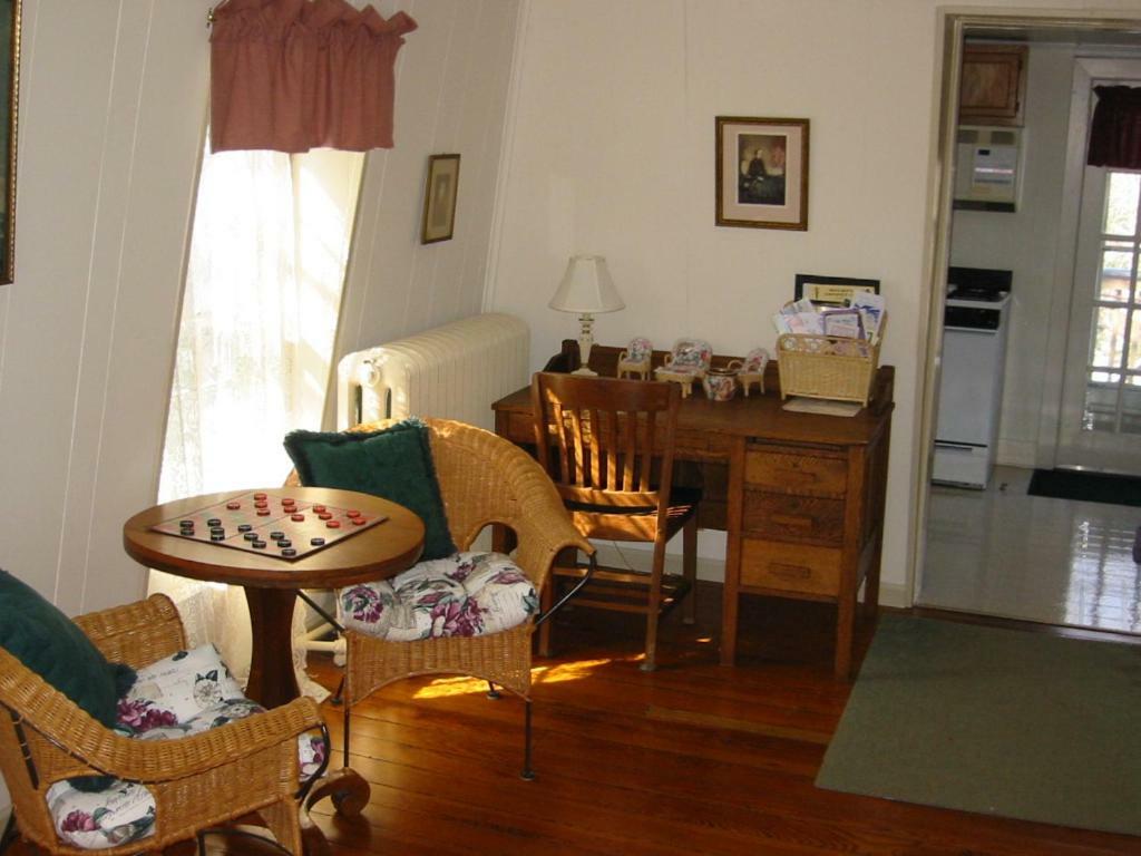 Thomas Webster House Hotell Cape May Exteriör bild