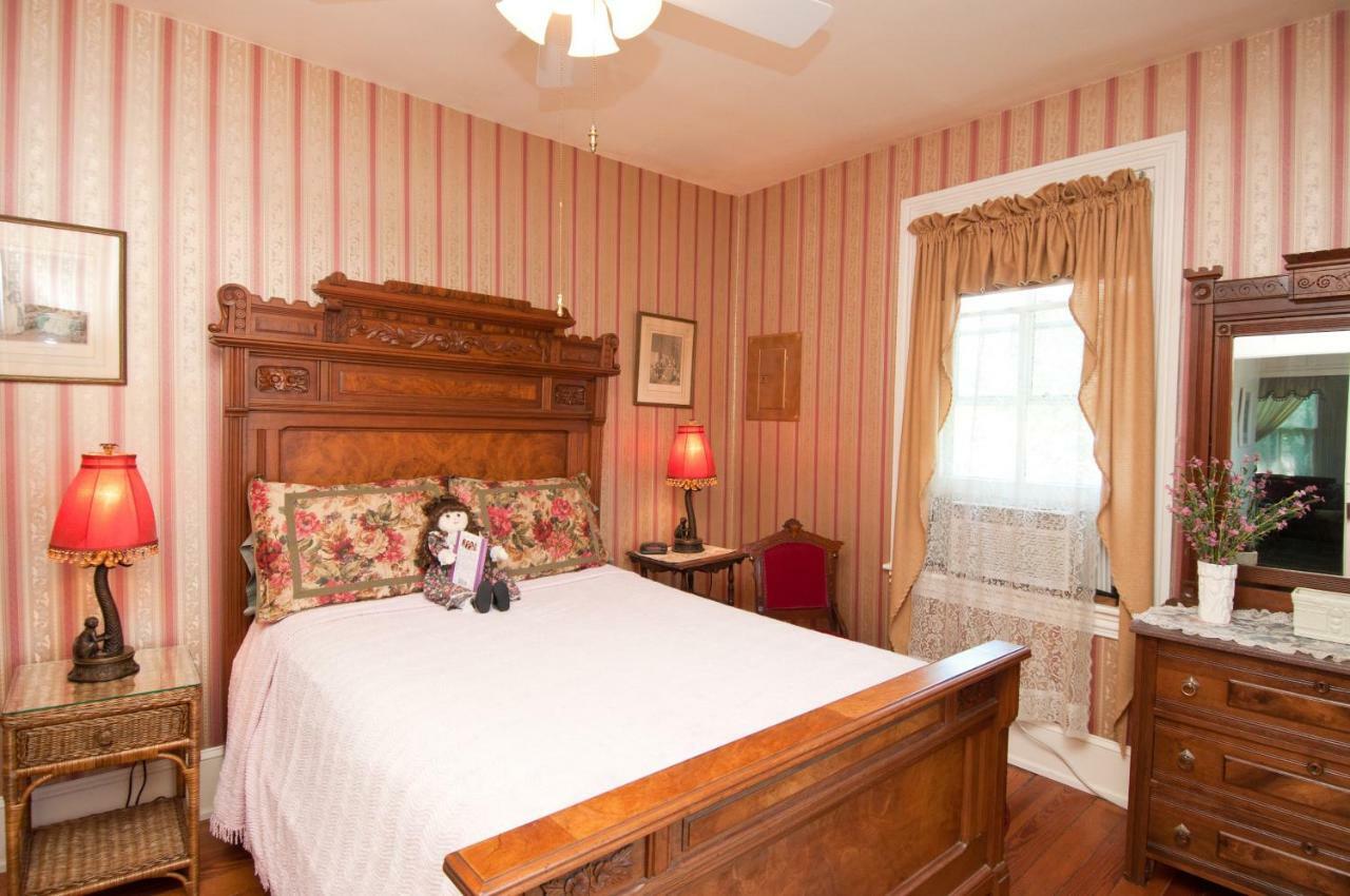 Thomas Webster House Hotell Cape May Exteriör bild